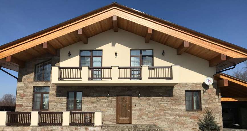 CHALET 350 m² — 1